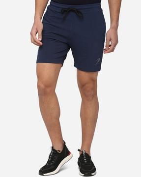 slim-fit-shorts-with-flexi-waist
