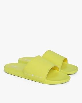 slides-with-brand-print-footbed