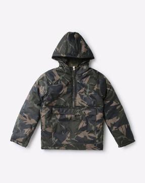 camouflage-print-hooded-jacket