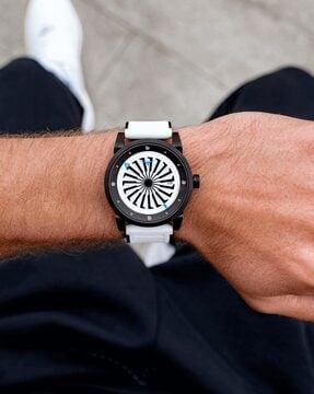 262-analogue-watch-with-rubber-strap
