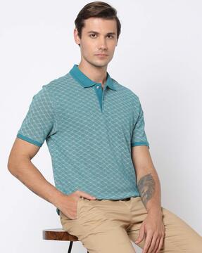polo-t-shirt-with-vented-hems