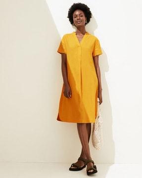shift-dress-with-short-sleeves