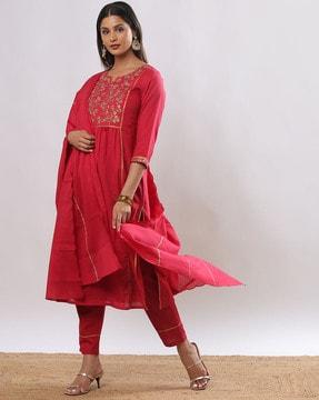 women-embroidered-straight-kurta-&-pants-with-dupatta