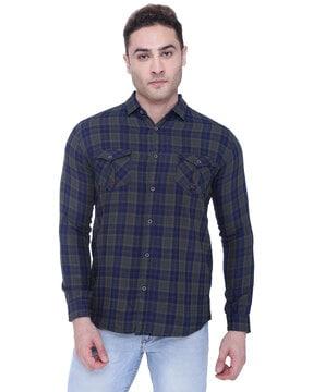 checked-shirt-with-flap-pockets