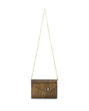 wooden-clutch-with-push-button-closure