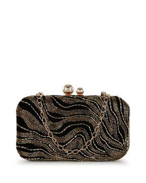 embellished-clutch-with-detachable-chain-strap