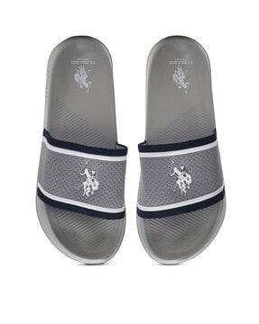 slides-with-textured-footbed