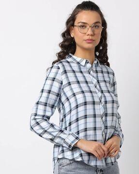 checked-shirt-with-spread-collar