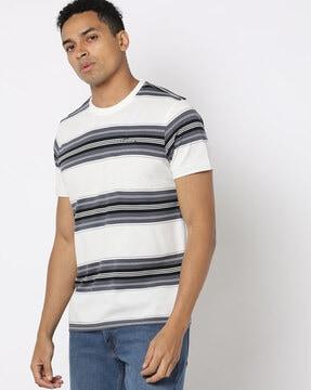 striped-crew-neck-t-shirt