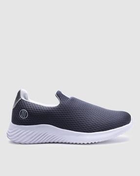 knitted-slip-on-sports-shoes