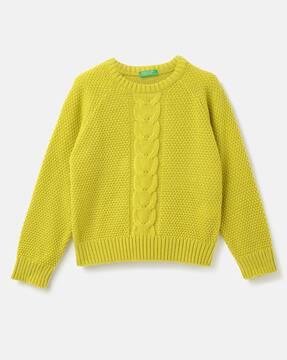 cable-knit-round-neck-sweater