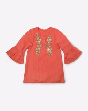 floral-embroidered-tunic-with-flounce-sleeves