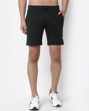 city-shorts-with-insert-pockets