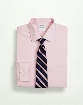 shirt-with-spread-collar