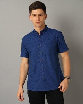 printed-shirt-with-button-down-collar
