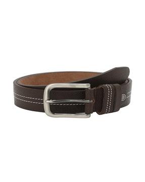 leather-belt-with-metallic-buckle