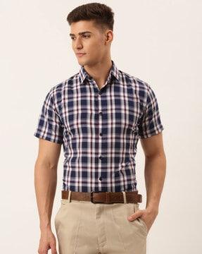 checked-shirt-with-spread-collar
