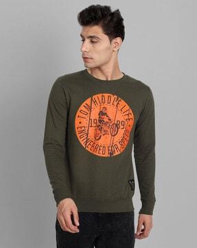 graphic-print-round-neck-sweatshirt