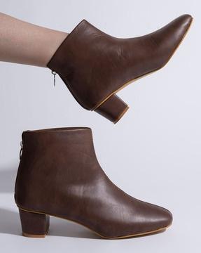 zip-closure-ankle-length-boots
