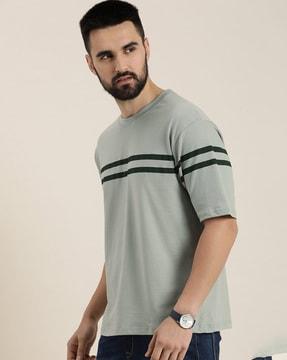 striped-t-shirt-with-round-neck