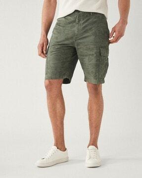 floral-print-cotton-cargo-shorts