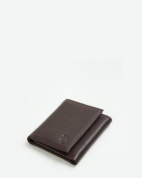 bi-fold-wallet-with-embossed-text