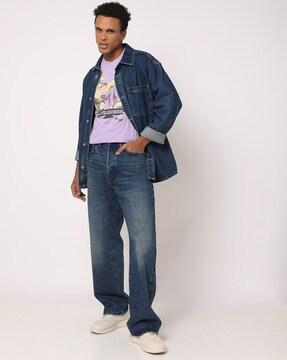men-mid-wash-relaxed-fit-jeans