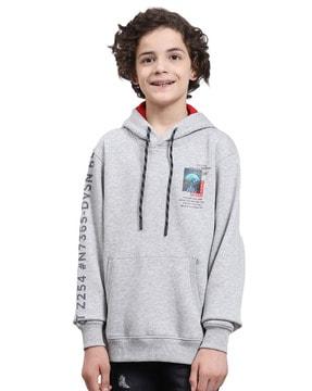 boys-typographic-print-regular-fit-hoodie