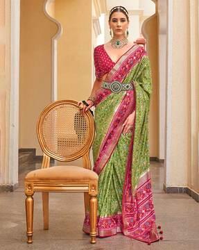 women-ikat-print-saree-with-contrast-border