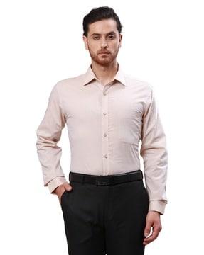 men-micro-print-slim-fit-shirt-with-patch-pocket