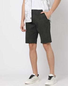 men-floral-print-regular-fit-shorts