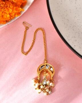 women-gold-plated-stone-studded-mang-pearl-drop-tikka
