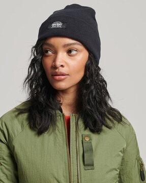 ribbed-beanie-with-logo-patch