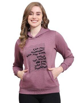 women-typographic-print-regular-fit-hoodie