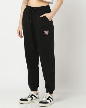 women-straight-fit-joggers