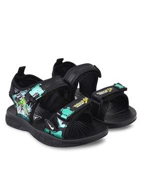 boys-sandals-with-velcro-fastening