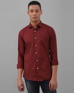 men-micro-print-slim-fit-shirt-with-patch-pocket