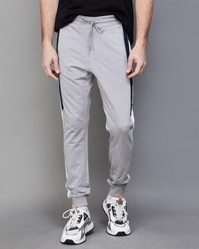 men-striped-joggers-with-insert-pockets