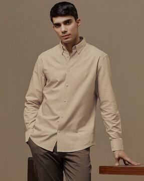 men-logo-embroidered-regular-fit-shirt-with-button-down-collar