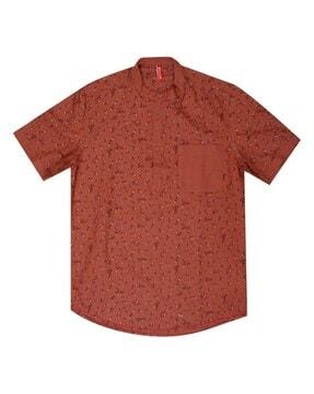 boys-leaf-print-regular-fit-shirt-with-patch-pocket