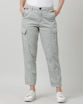 women-relaxed-fit-cargo-pants