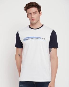 men-typographic-print-regular-fit-t-shirt