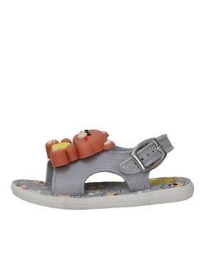 sandals-with-rubber-upper
