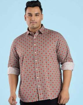 men-geometric-print-regular-fit-shirt