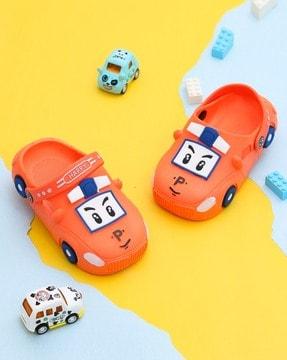 graphic-pattern-slip-on-clogs-with-round-toes