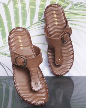 women-t-strap-flip-flops-with-buckle-accent