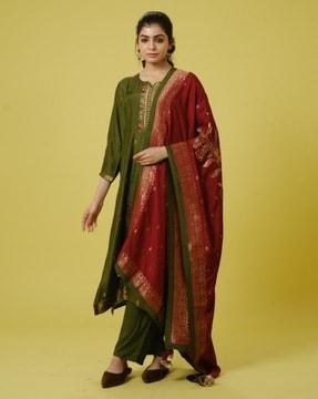 women-floral-woven-straight-kurta-with-pants-&-dupatta