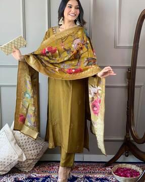 women-embroidered-straight-kurta-suit-set