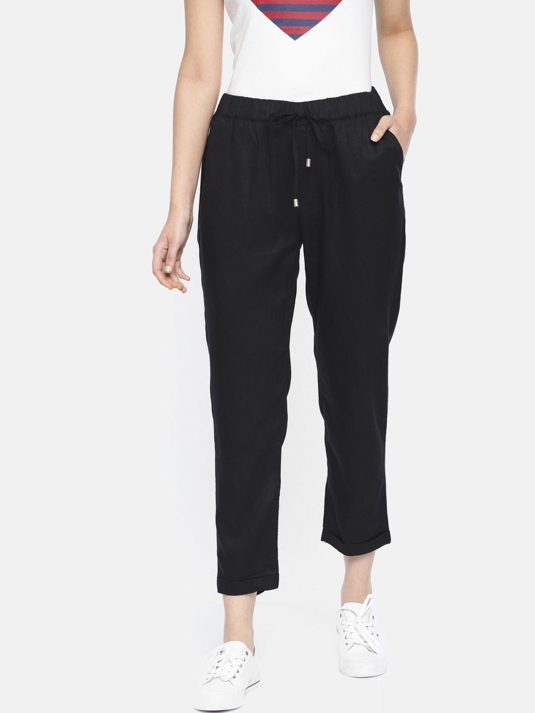 u.s.-polo-assn.-women-women-black-regular-fit-solid-parallel-trousers