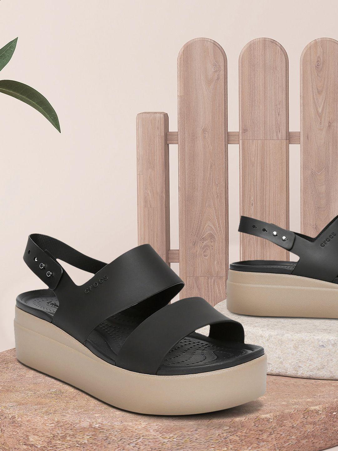 crocs-brooklyn--women-black-solid-sandals